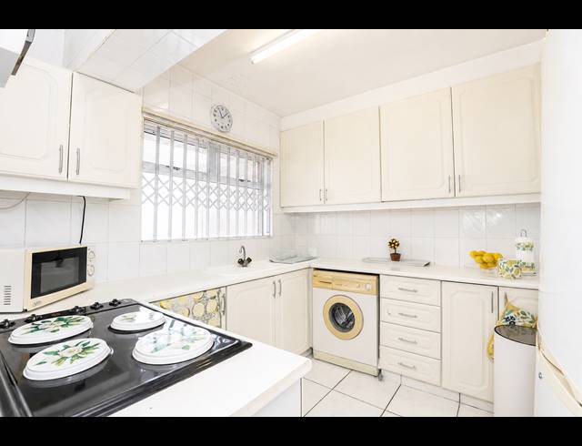2 BEDROOM APARTMENT FOR SALE IN MORNINGSIDE